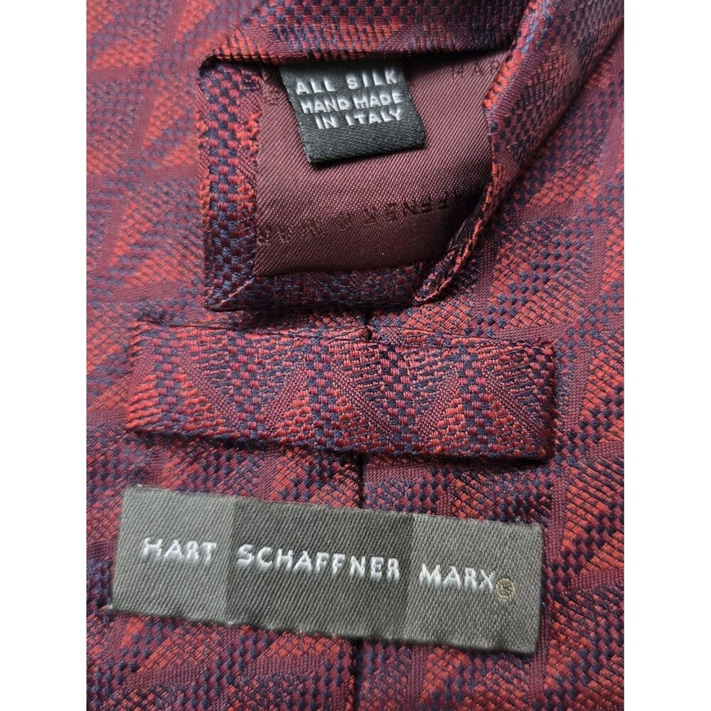 Hart Schaffner Marx Mens Neck Tie Red Burgundy Silk Italian Made Geometric